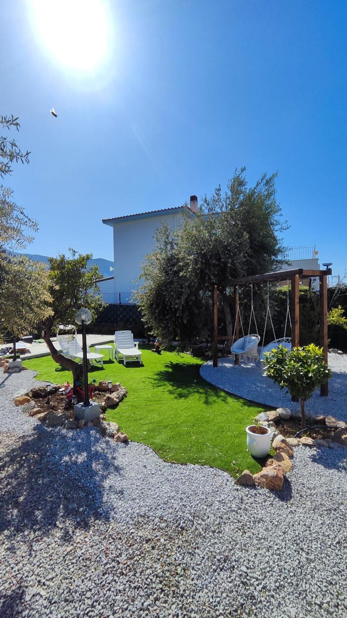Anastasia's House Trabia